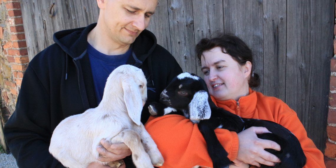Foto: Üvasi talu kitsekari ning Lenno ja Anne Grünberg