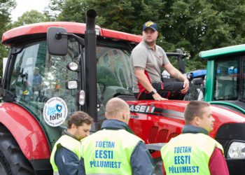 EPKK nõukogu erakorralisel kohtumisel. Põllumeeste streik september 2015. Foto: Julia-Maria Linna