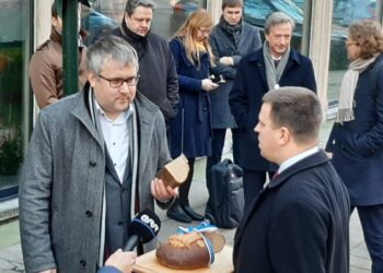 Balti riikide põllumehed küsivad valitsusjuhtidelt võrdset kohtlemist. Foto: Roomet Sõrmus ja Jüri Ratas Brüsselis