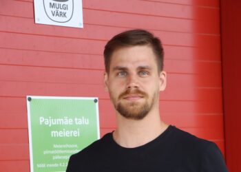 Koroona ja väiketootmine. Pajumäe talu peremees Viljar Veidenberg oli üks neist toidutootjatest, kes kevadel kiiresti reageeris ja avas toodangu müügiks e-poe. Foto: Kristina Traks