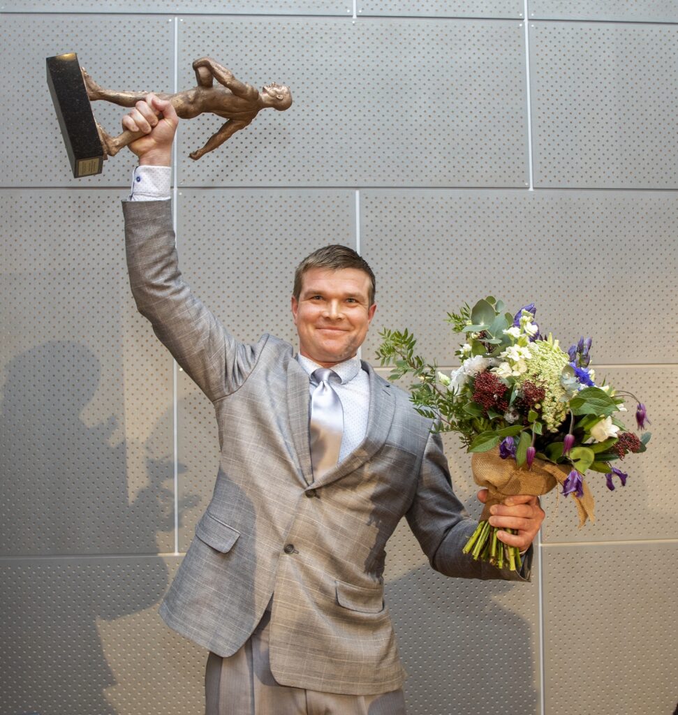 Andres Vaan 26. oktoobril auhinda vastu võtmas. Foto: Scanpix/Sven Arbet