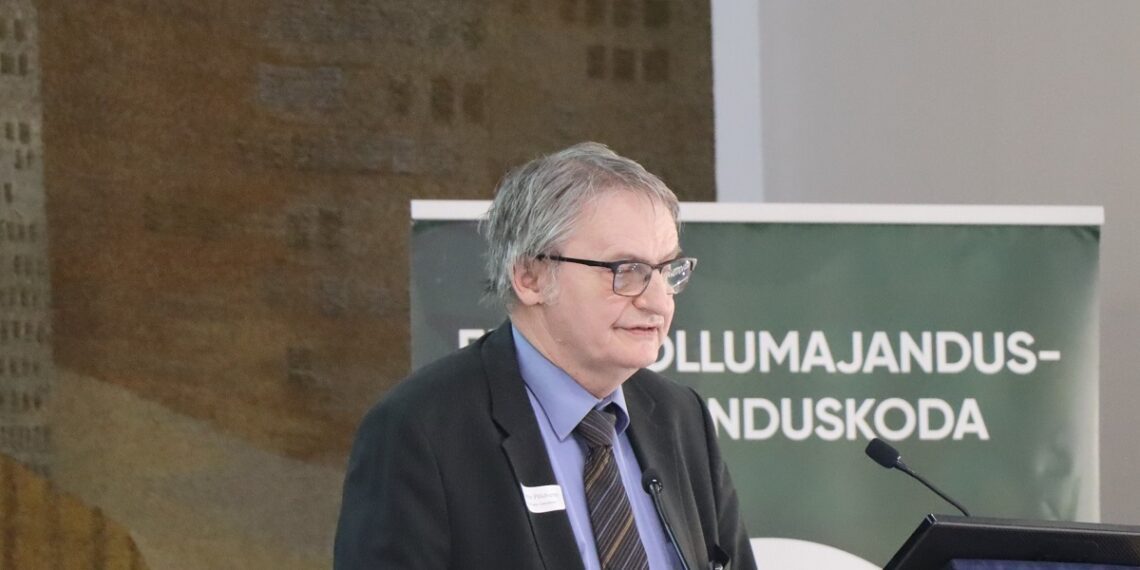 Sigade tõuaretaja ja lihakvaliteedi uurija Aarne Põldvere usub, et Eesti seakasvatuse ellujäämise võti seisneb sealihasektori kvaliteedikava loomises ja selle järgi toimetamises. Foto: Kristina Traks