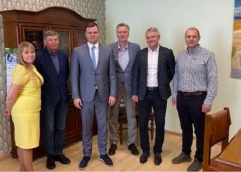 EPKK nõukogu liikmed: Mirjam Pikkmets, Jaak Läänemets, Jaanus Marrandi, Jaanus Põldma ja juhatuse liige Ants Noot kohtusid regionaalministri Madis Kallasega.