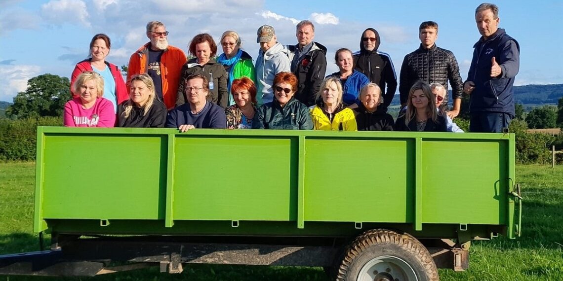 Eesti lihaveisekasvatajad herefordi tõu kodukohas. Foto: Triin Hallap
