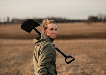 METK. Mullast ja kevadest. Pildil: Kerttu Tammik, mullamissiooni koordinaator, Maaelu Teadmuskeskus
