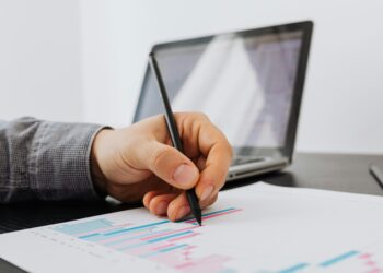 Graafikuga töö. Foto: Pexels