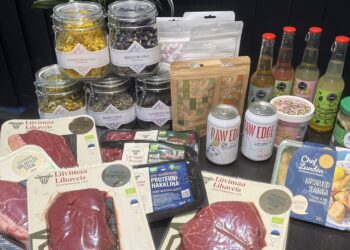 Vähene suhtlus tarbija ja avalikkusega on põllumajandus- ja toidusektori nõrkus. Seetõttu on oluline arendada sektori koostööd Eesti toitu puudutava informatsiooni edastamisel tarbijatele, mh toidumärgiste kohta. Näiteks Pääsukesemärgiga tooted on valmistatud eestimaisest toorainest ja toodetud Eestis. Foto: Eesti Põllumajandus-Kaubanduskoda