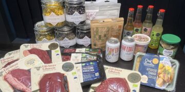 Vähene suhtlus tarbija ja avalikkusega on põllumajandus- ja toidusektori nõrkus. Seetõttu on oluline arendada sektori koostööd Eesti toitu puudutava informatsiooni edastamisel tarbijatele, mh toidumärgiste kohta. Näiteks Pääsukesemärgiga tooted on valmistatud eestimaisest toorainest ja toodetud Eestis. Foto: Eesti Põllumajandus-Kaubanduskoda