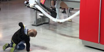 Lüpsirobot väärib lähemat uurimist: Foto EPA messilt