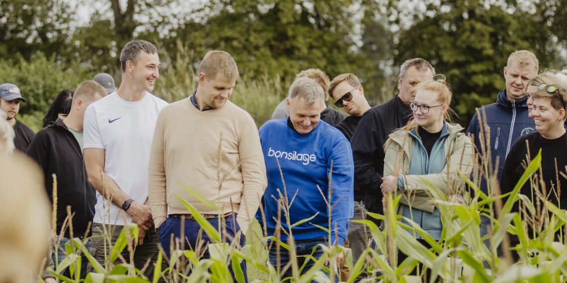 Silotootmise infopäev. Kliimamuutused ja järjest suuremad ootused silo kvaliteedile panevad teadlasi katsetama uusi lahendusi.