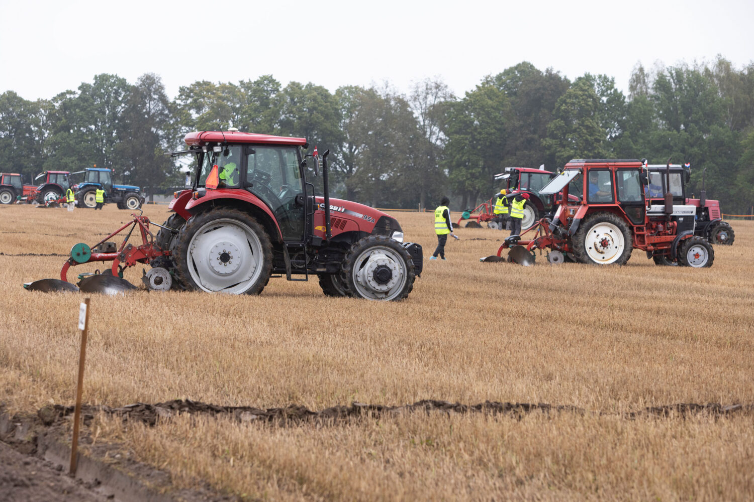 Olustveres toimunud 10. rahvusvahelised koolinoorte künnimeistrivõistlused. Fotod: Oleg Hartšenko