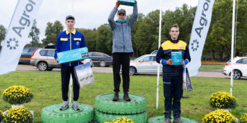 11. rahvusvahelised koolinoorte künnimeistrivõistlused tõid esikoha taas Eestisse – võistluse võitis noorim kündja, 13 aastane Jaan Hiiemäe. Foto: Oleg Hartšenko